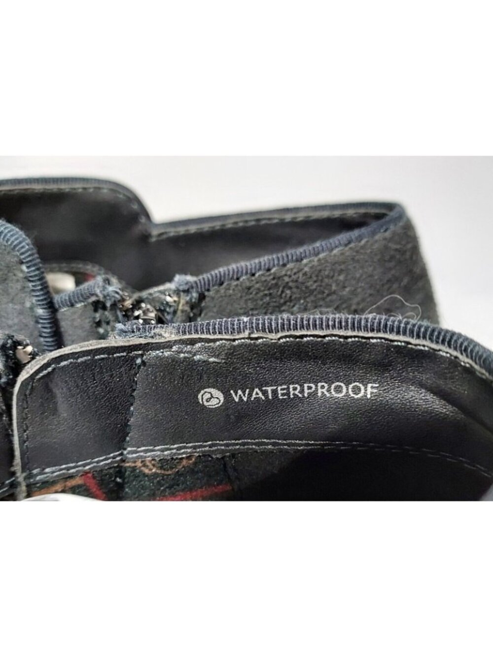 Blondo Black Suede Booties Waterproof Side Zip Ankle Hight Size 7 - Picture 9 of 12